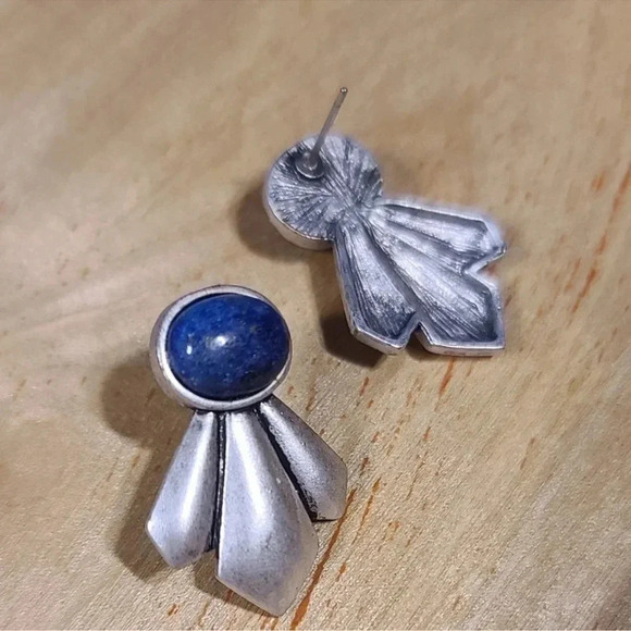 Lapis Lazuli Tribal Stud Earrings - Picture 4 of 7